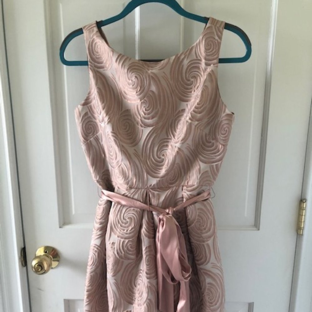 ElizaJ Party/Wedding and EventGuest Dress (size 6)